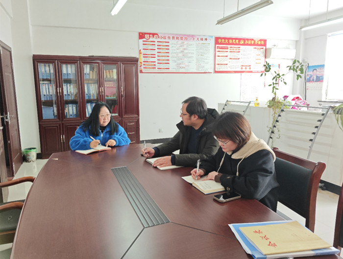 12.28党风廉政建设专题学习会_副本.jpg 12.28党风廉政建设专题学习会_副本.jpg